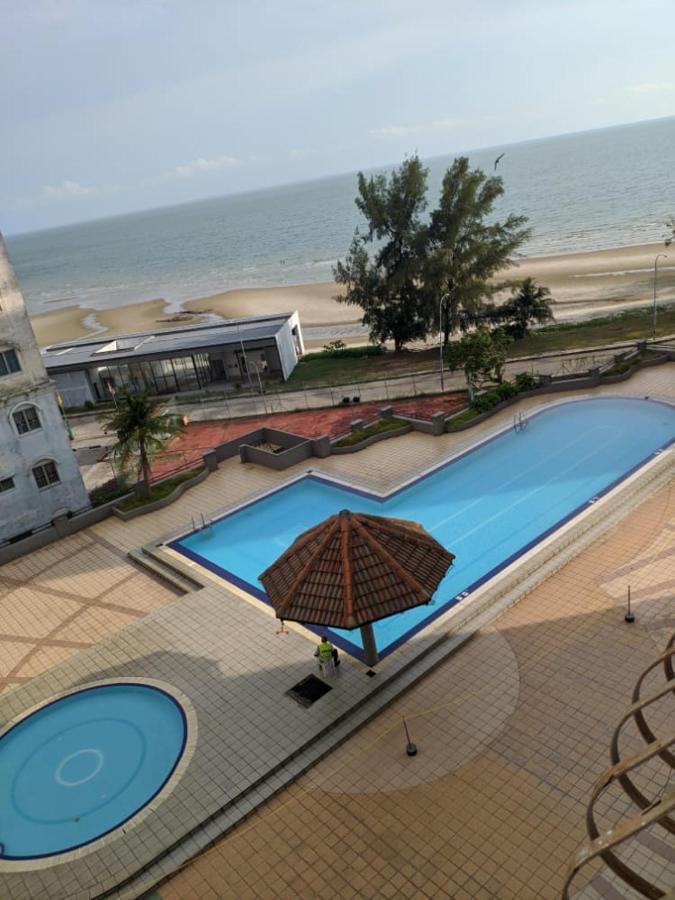 Jc Sunshine Bay Resort Apartment Port Dickson Exteriör bild